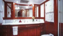 MARI CHA III - Owner Stateroom Ensuite
